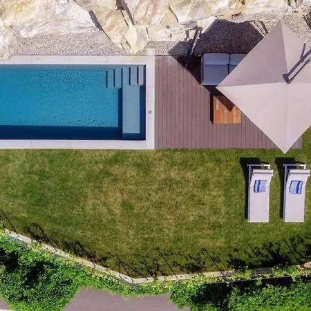 Luxury With Private Pool Carate Urio